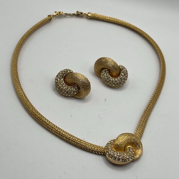 RARE 1980’s Vintage Christian Dior Love Knot Necklace & Earrings - Picture 9 of 10